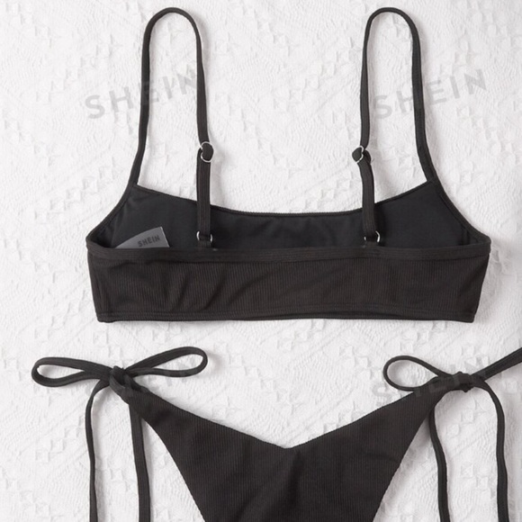 Sexy Bikini - Picture 3 of 3